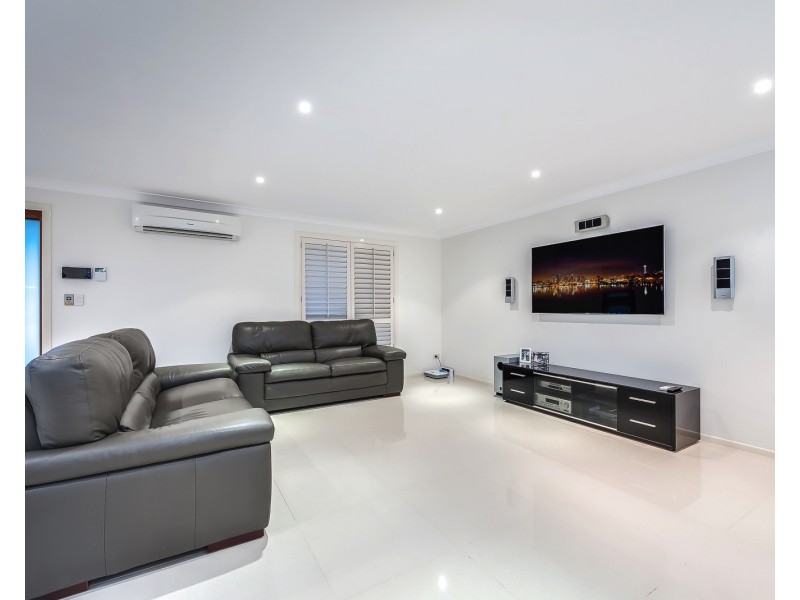 12 Tiwi Street, Bundall QLD 4217