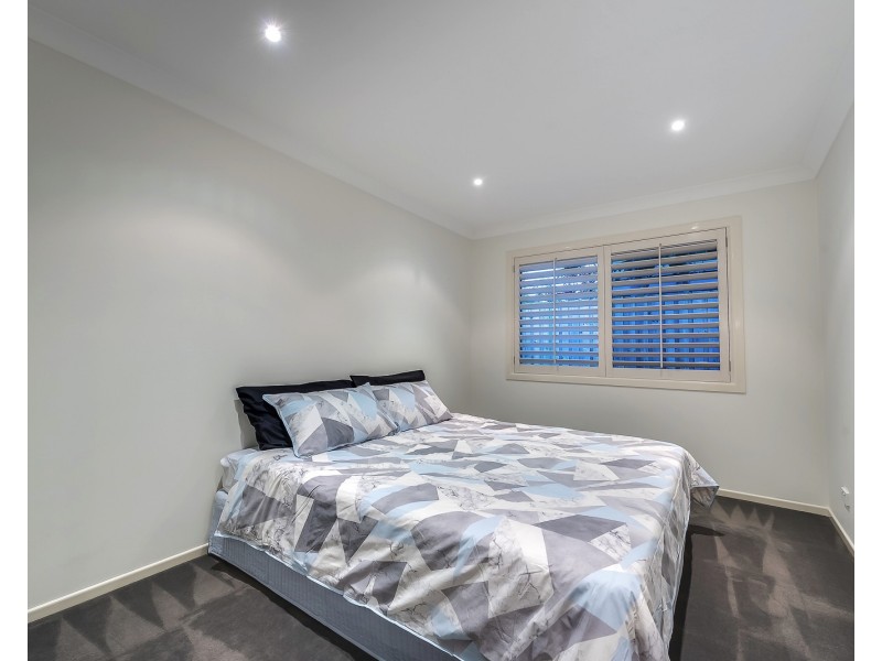 12 Tiwi Street, Bundall QLD 4217