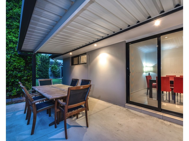 12 Tiwi Street, Bundall QLD 4217