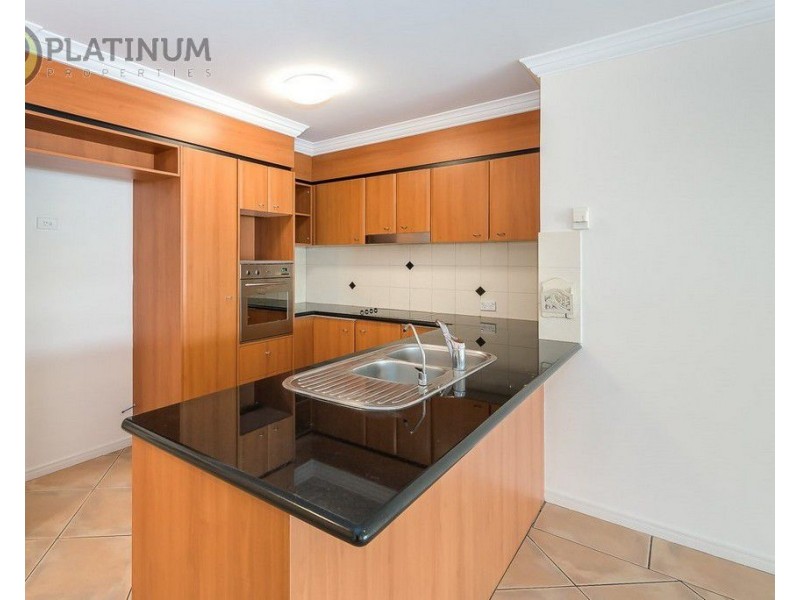 13/82 Limetree Parade, Runaway Bay QLD 4216