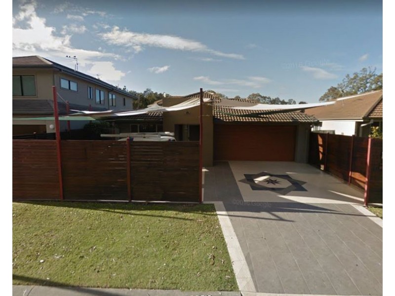 11 Yulia St, Coombabah QLD 4216