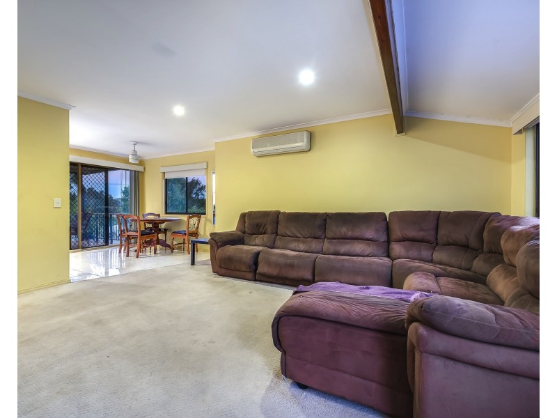 10 Ilford Close, Currumbin Waters QLD 4223