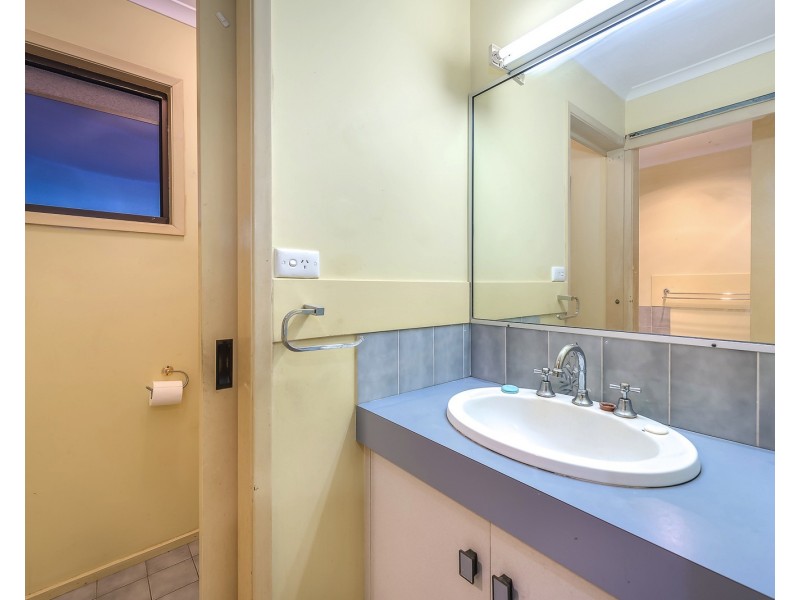 10 Ilford Close, Currumbin Waters QLD 4223