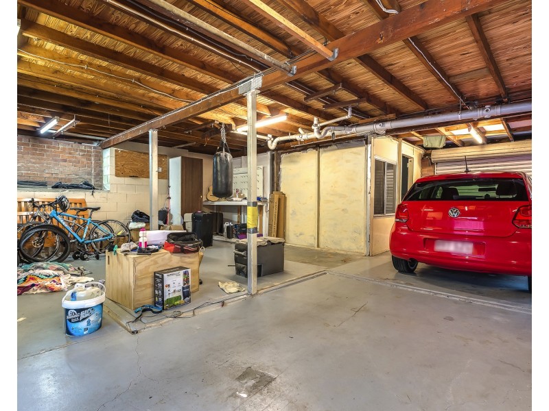 10 Ilford Close, Currumbin Waters QLD 4223