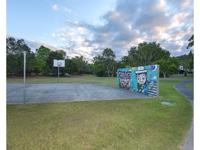 10 Ilford Close, Currumbin Waters QLD 4223