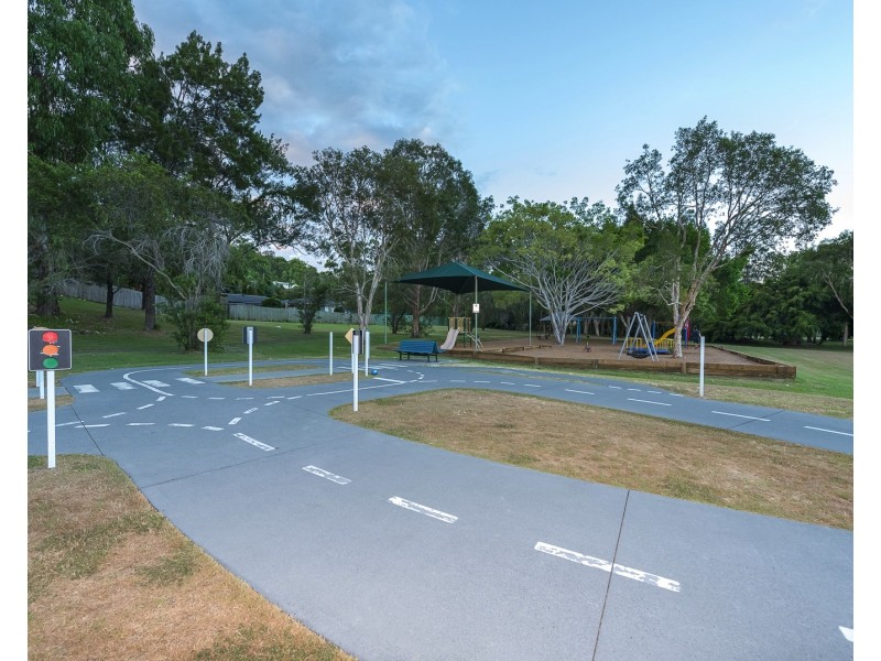 10 Ilford Close, Currumbin Waters QLD 4223