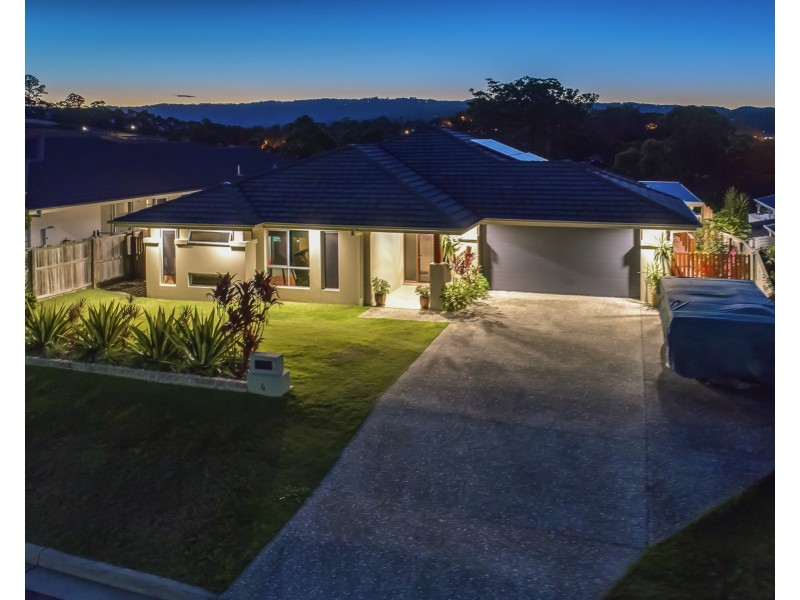 4 Allington Circuit, Maudsland QLD 4210