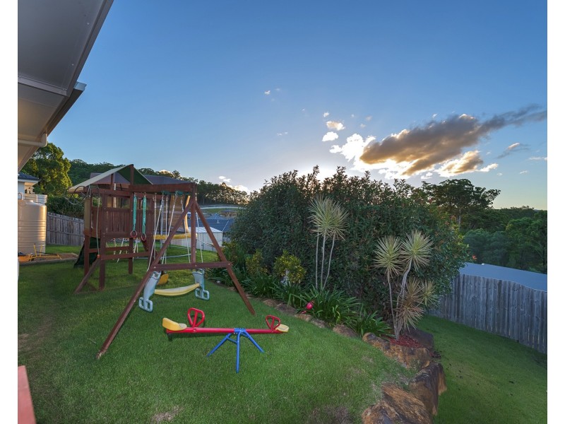 4 Allington Circuit, Maudsland QLD 4210