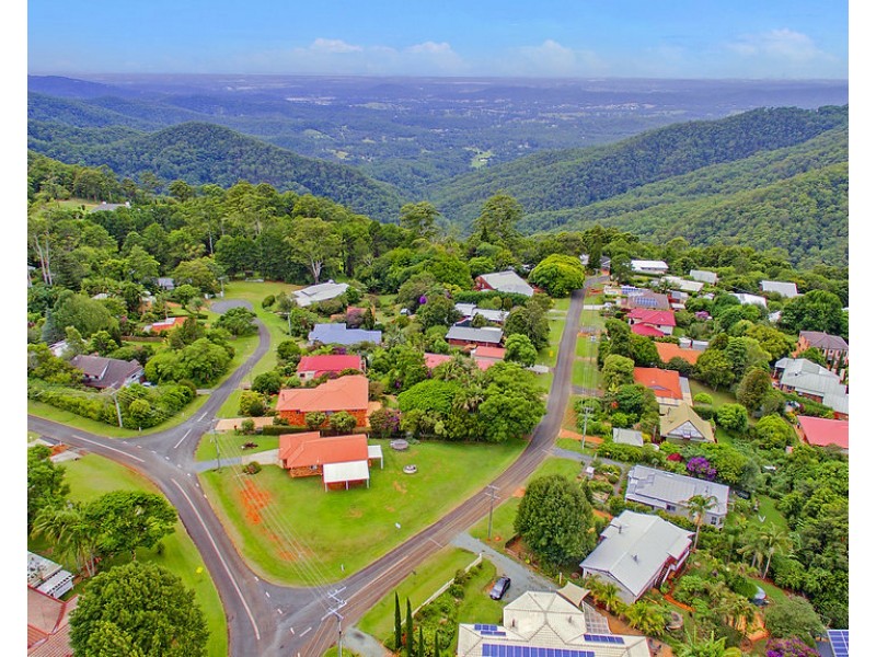 5 Justin Ave, Tamborine Mountain QLD 4272