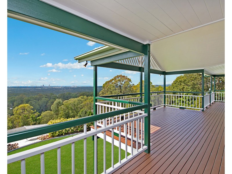 24 Pemberton Close, Mount Nathan QLD 4211