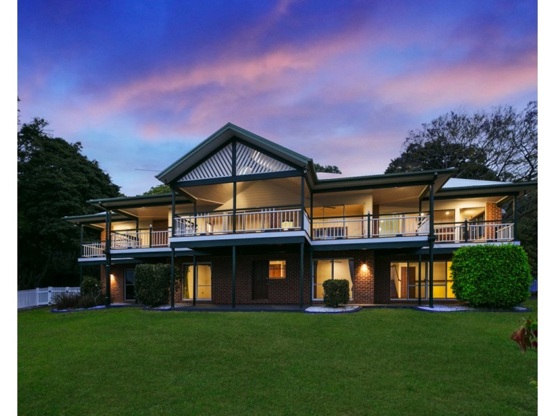 24 Pemberton Close, Mount Nathan QLD 4211