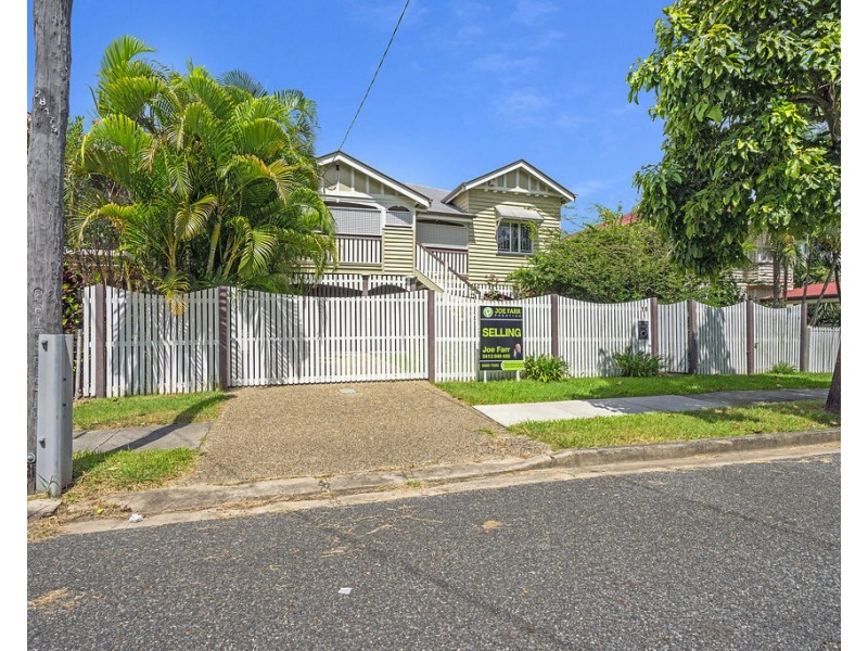 18 Chelmer St E, Chelmer QLD 4068