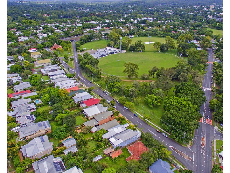 18 Chelmer St E, Chelmer QLD 4068