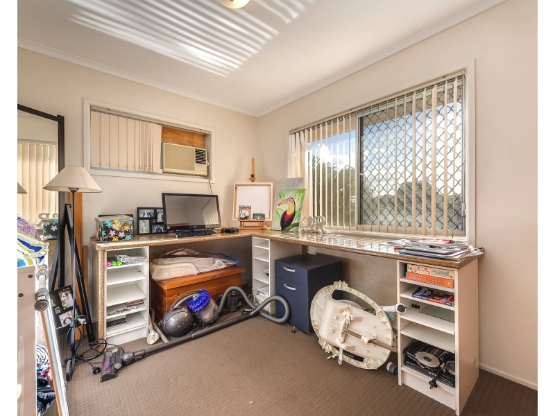 4 Ashgrove Avenue, Runaway Bay QLD 4216