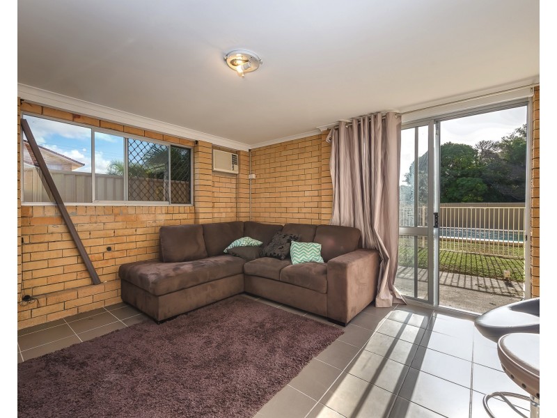 4 Ashgrove Avenue, Runaway Bay QLD 4216