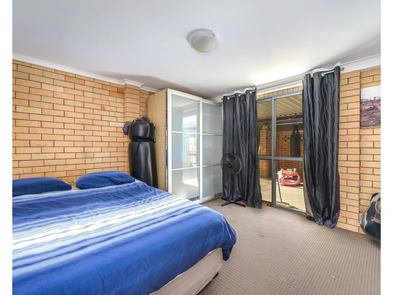 4 Ashgrove Avenue, Runaway Bay QLD 4216