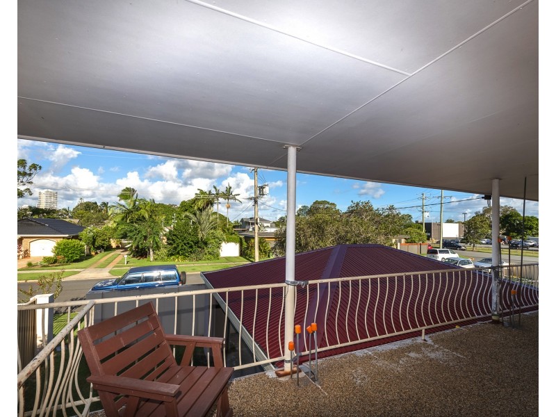 4 Ashgrove Avenue, Runaway Bay QLD 4216