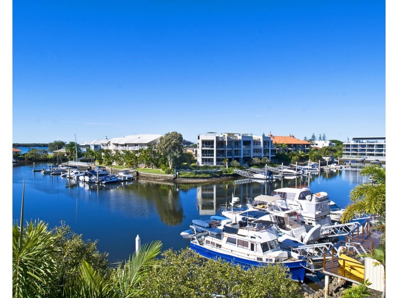 15/89 Bayview Street, Runaway Bay QLD 4216