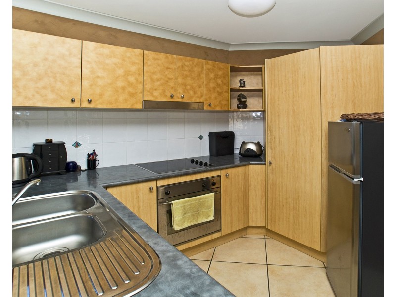 15/89 Bayview Street, Runaway Bay QLD 4216