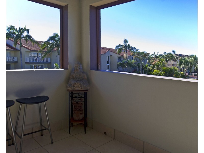 15/89 Bayview Street, Runaway Bay QLD 4216