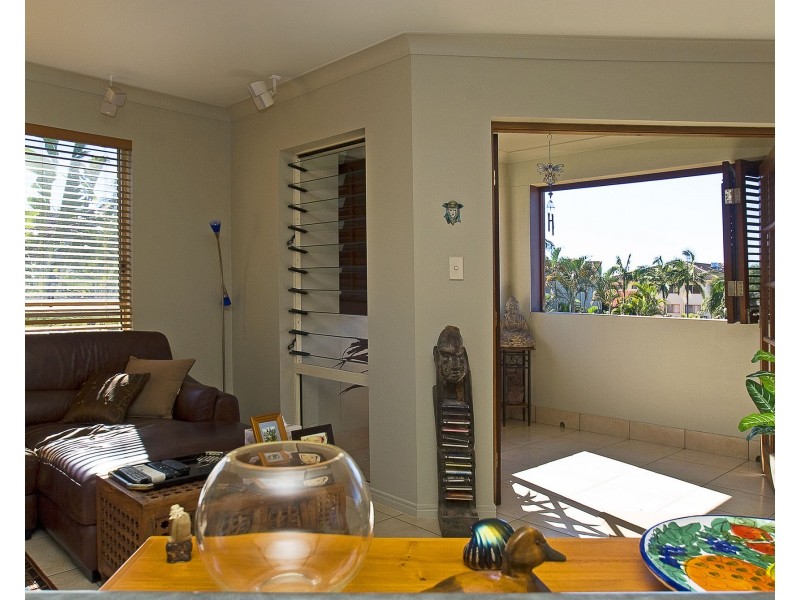 15/89 Bayview Street, Runaway Bay QLD 4216