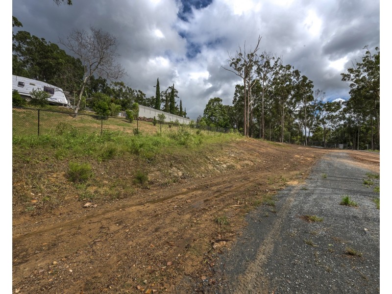 4 Arjuna Way, Gaven QLD 4211