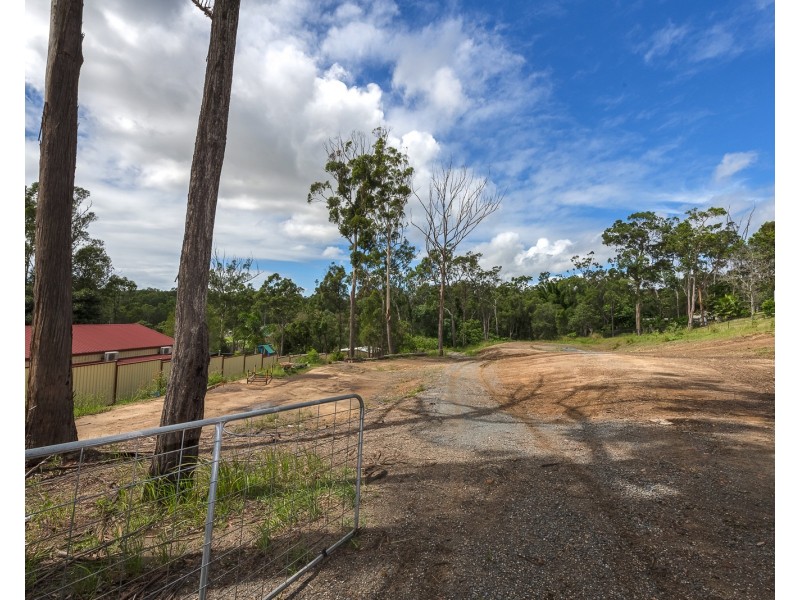 4 Arjuna Way, Gaven QLD 4211