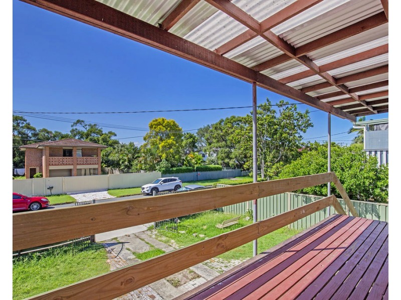 16 Kylie Street, Arundel QLD 4214