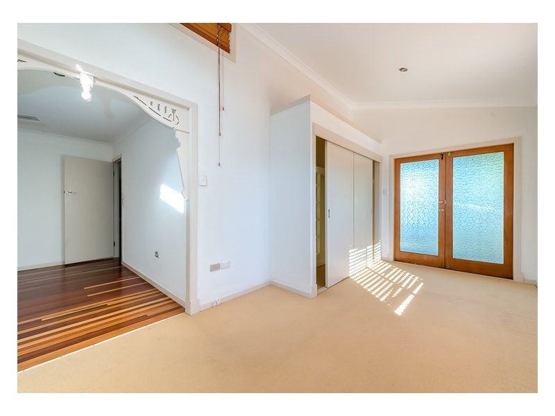 40 Blake Street, Southport QLD 4215