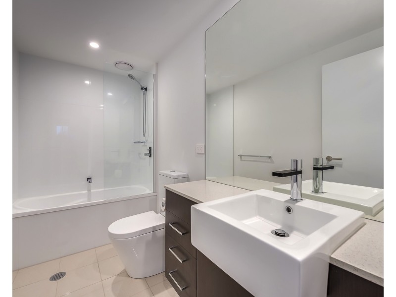 11108/25-31 East Quay Drive, Biggera Waters QLD 4216