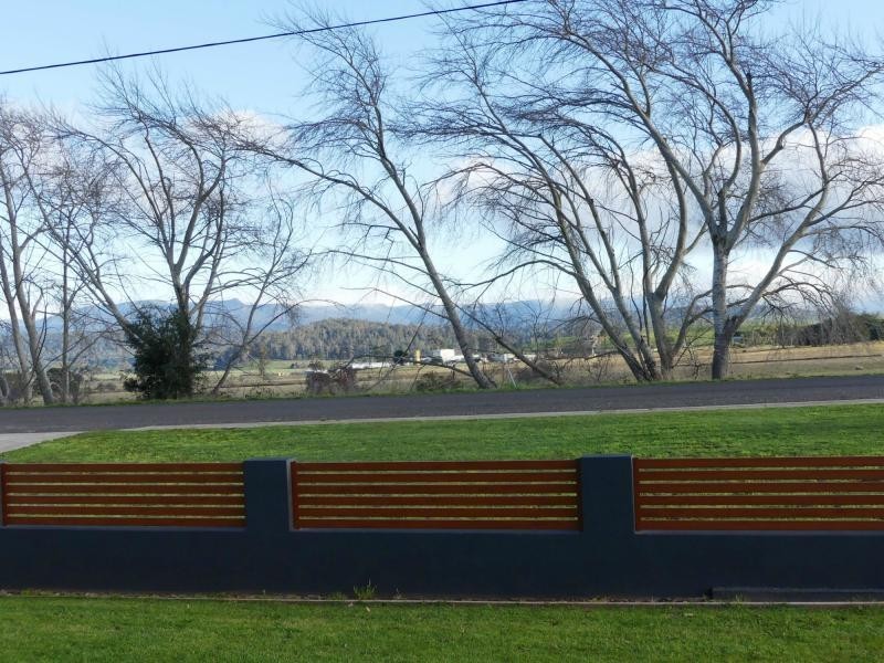 173 Emu Bay Road, Deloraine TAS 7304