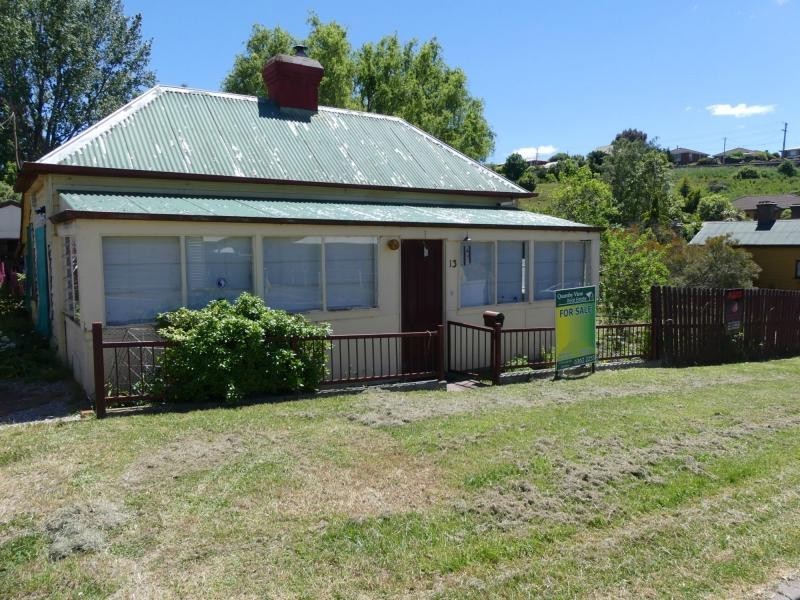 13 Parsonage Street, Deloraine TAS 7304