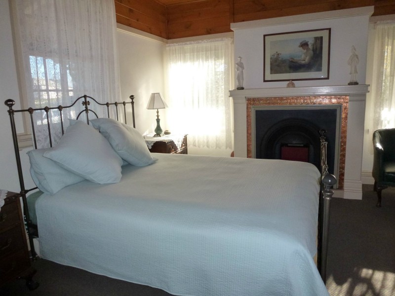 77 Emu Bay Road, Deloraine TAS 7304