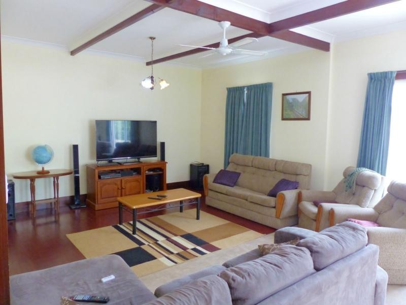 42 West Barrack Street, Deloraine TAS 7304