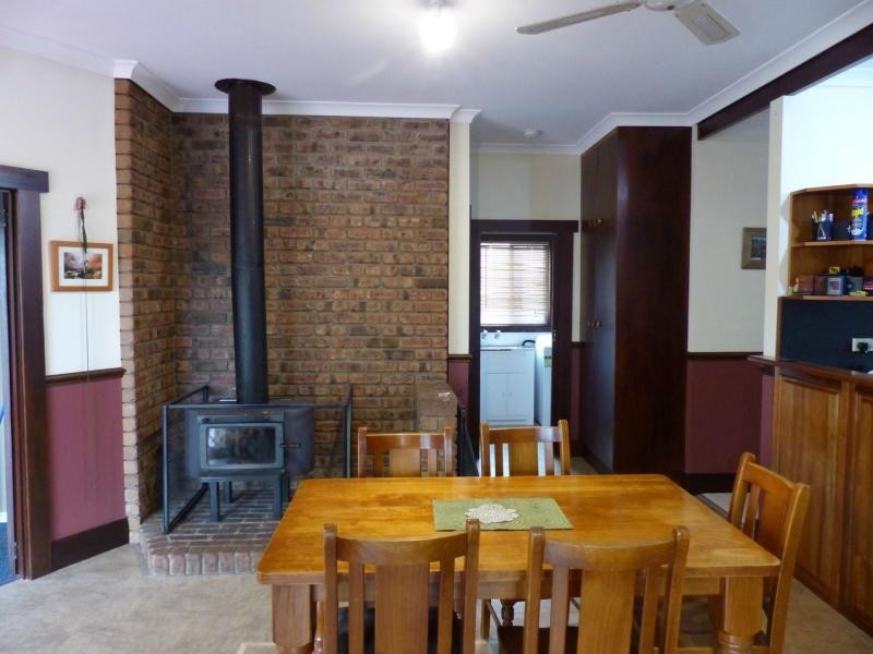 42 West Barrack Street, Deloraine TAS 7304