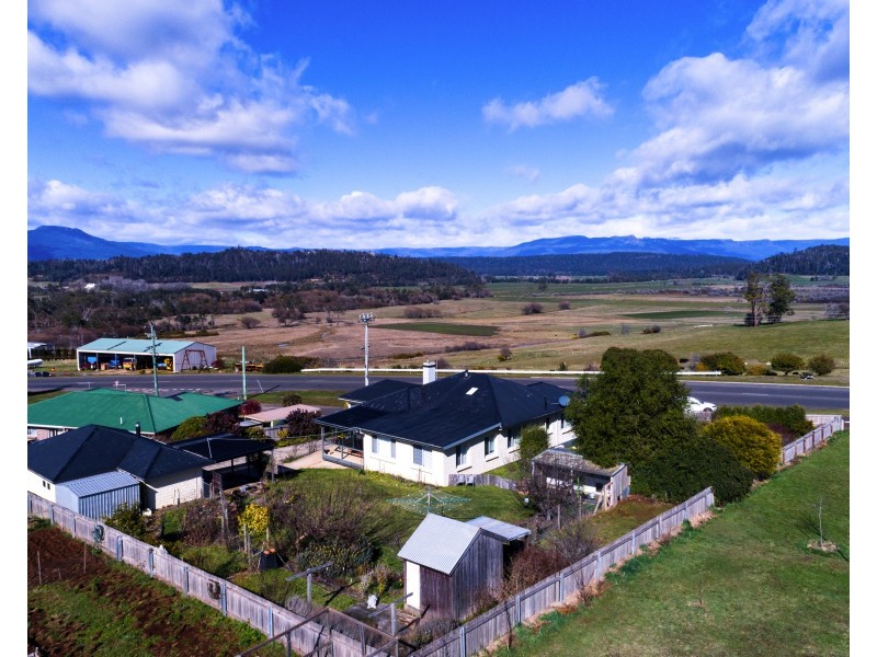 131 Emu Bay Road, Deloraine TAS 7304
