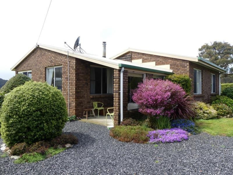 10 Junction Road, Mole Creek TAS 7304