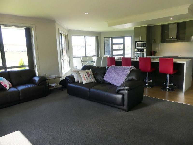 4 Carl Court, Deloraine TAS 7304