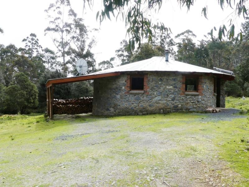 Golden Valley TAS 7304