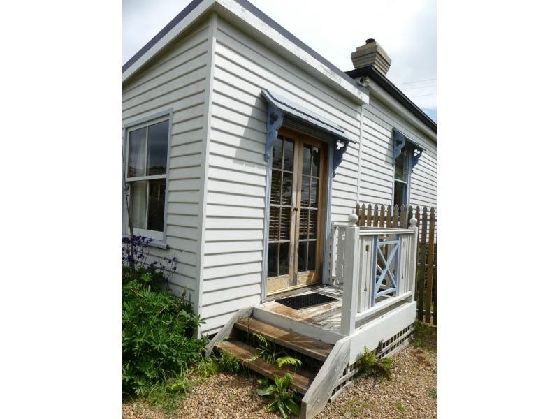 6 Railway Street, Deloraine TAS 7304