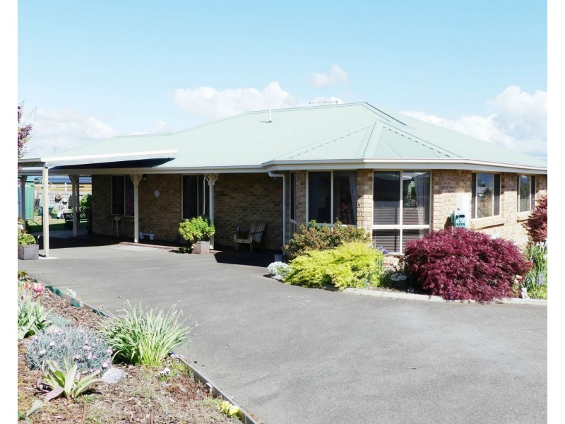 14 Kaye Elizabeth Place, Deloraine TAS 7304