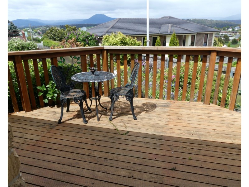 14 Kaye Elizabeth Place, Deloraine TAS 7304