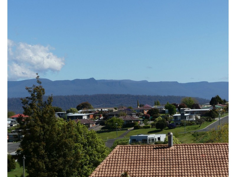 14 Kaye Elizabeth Place, Deloraine TAS 7304
