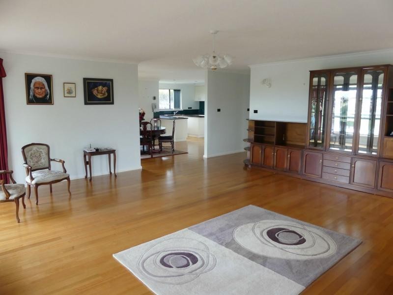 13 Kaye Elizabeth Place, Deloraine TAS 7304