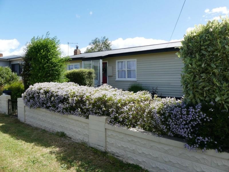 69 West Goderich Street, Deloraine TAS 7304