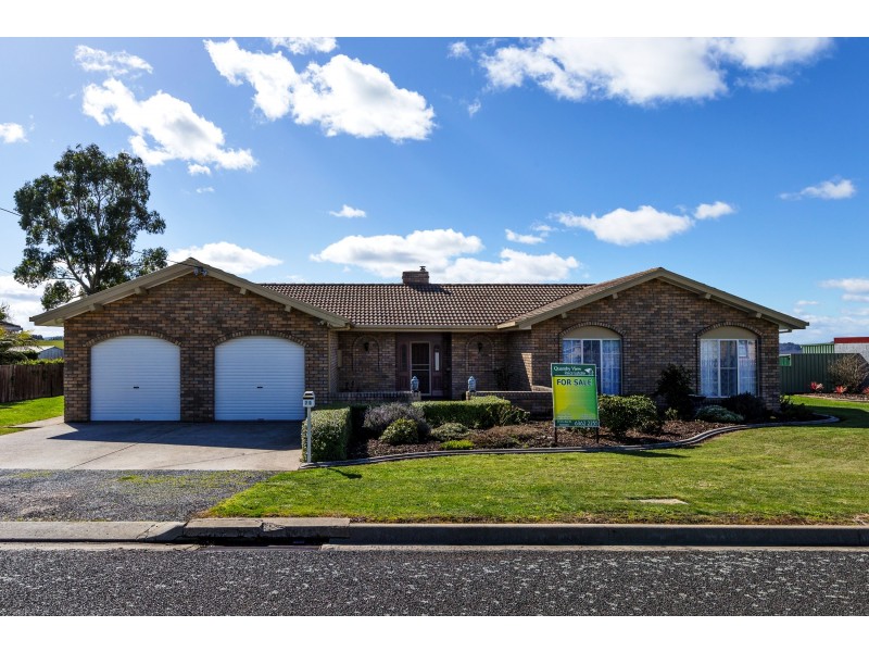 79-81 Westbury Place, Deloraine TAS 7304