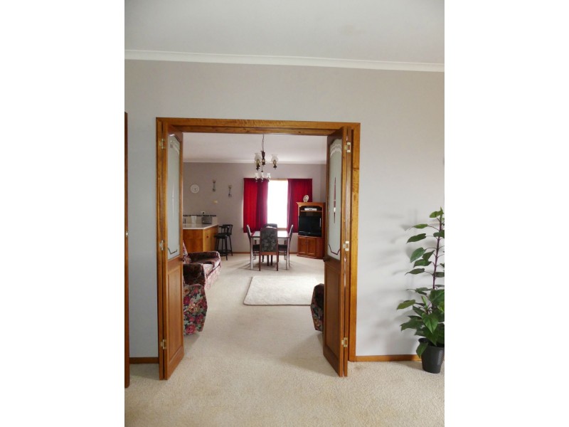 79-81 Westbury Place, Deloraine TAS 7304