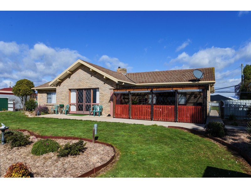 79-81 Westbury Place, Deloraine TAS 7304