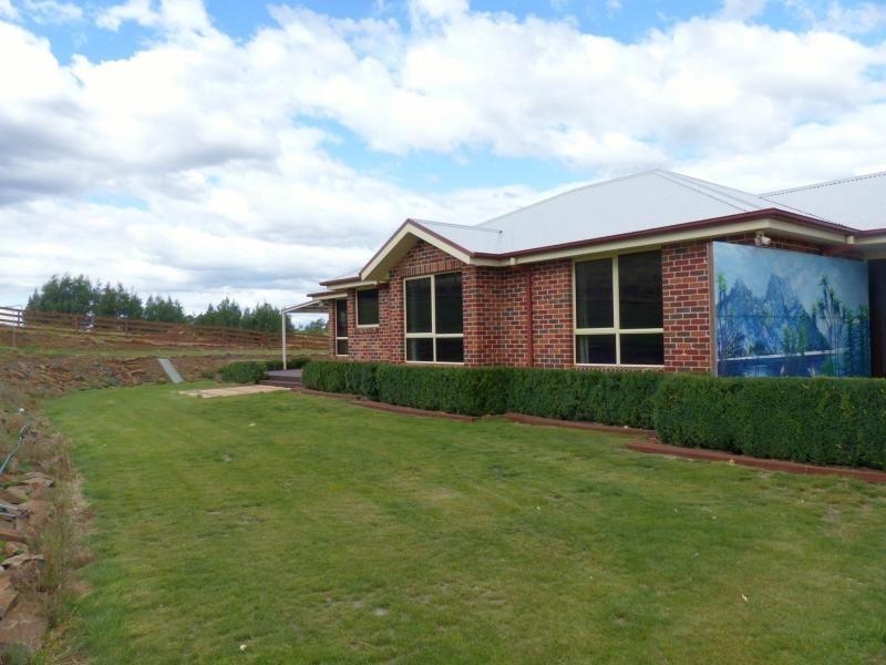 77 East Church Street, Deloraine TAS 7304