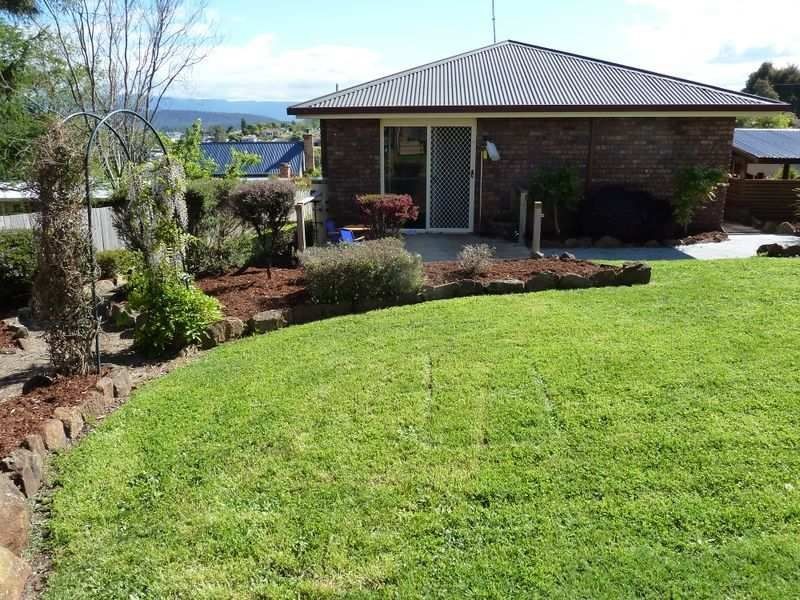 9 Blake Street, Deloraine TAS 7304